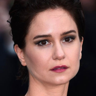 katherine-waterston